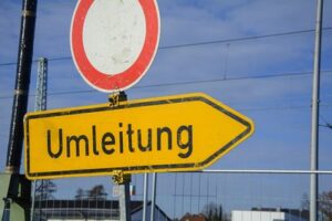 Teilsperrung Staatsstraße 1003 verlängert sich bis Donnerstag Vormittag den 27.11.2025